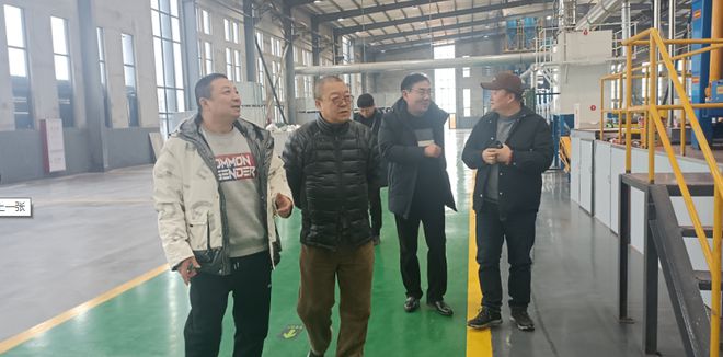 国家体育总局、湖北中体投等领导一行参访江西绿能地坪生产基地天博